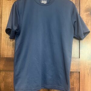 Men’s navy blue large PolarMax t-shirt.